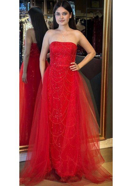 Kırmızı Straplez Yaka Tül Pelerin Etekli Pullu Boncuklu Uzun Abiye Elbise 7705