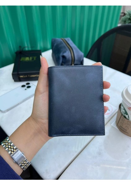 Private Collection Kişiselleştirilebilir Lacivert Hakiki Deri Cüzdan (12X10)
