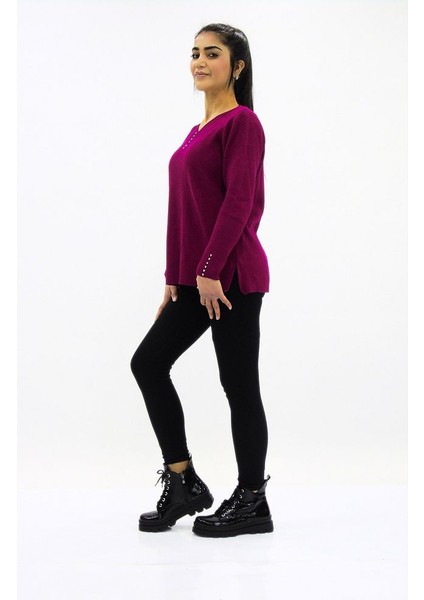 Yaka ve Kol Taş Detaylı Triko Kazak fiyatları