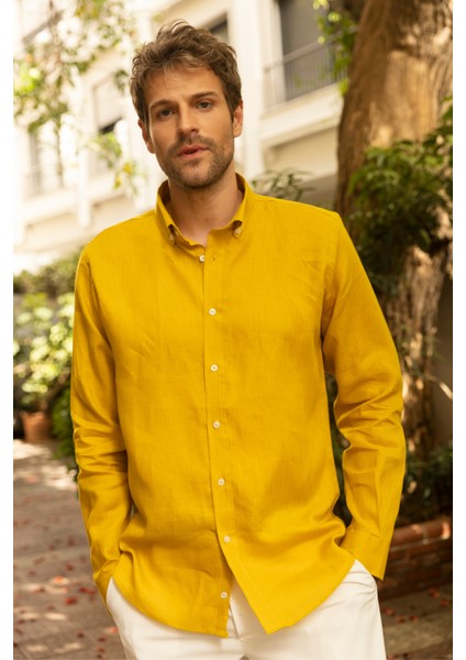 Erkek %100 Keten Hardal Rengi Düğmeli Yaka Modern Fit Cepsiz Gömlek
