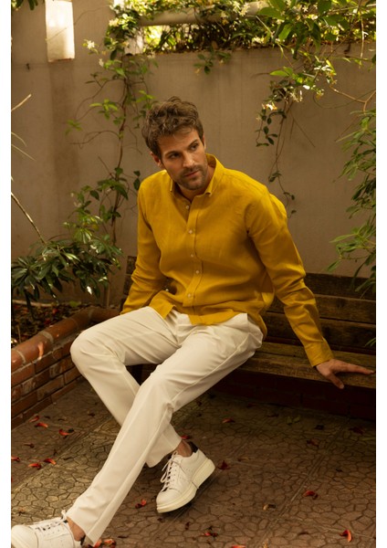 Erkek %100 Keten Hardal Rengi Düğmeli Yaka Modern Fit Cepsiz Gömlek modelleri