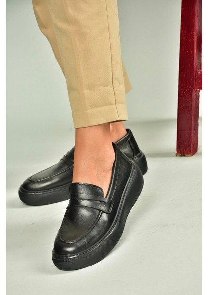 U555026103 Siyah Hakiki Deri Günlük Kadın Ayakkabı fiyatları