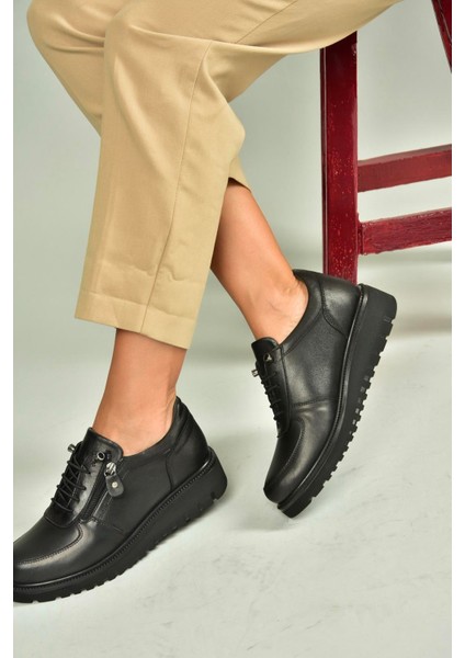 U555040403 Siyah Hakiki Deri Günlük Kadın Ayakkabı