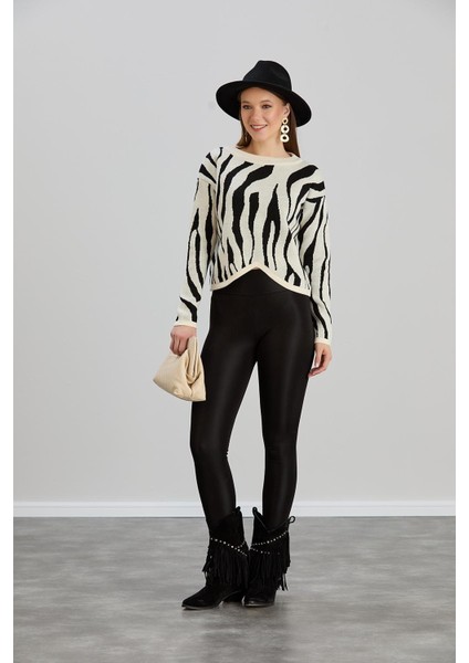 Zebra Desenli Kazak Ekru