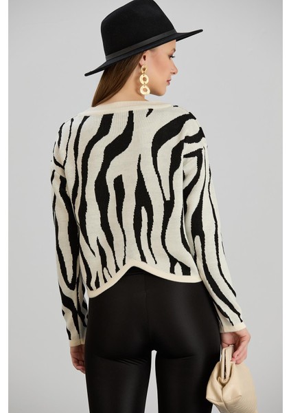 Zebra Desenli Kazak Ekru indirimleri