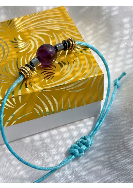 Küre Kesim Ametist Doğal Taşlı Ayarlanabilir Makrome Kadın Bileklik - Mor Kırmızı Turkuaz Ip