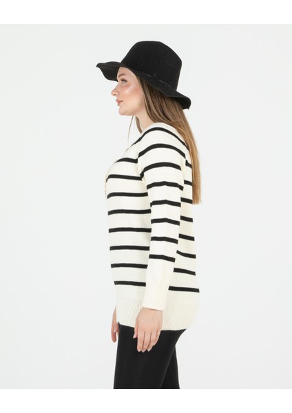 Çizgili Geniş Patlı Yakalı Kazak Ekru fiyatları