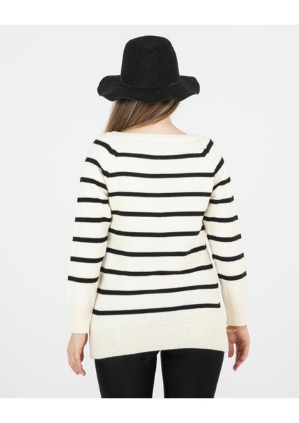 Çizgili Geniş Patlı Yakalı Kazak Ekru indirimleri