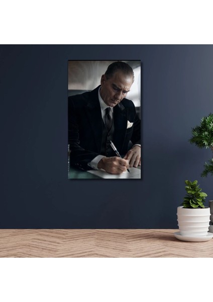Uv Digital Baskı Cam Tablo Atatürk Evrak Imzalarken Gazi Mustafa Kemal Paşa Cam Tablo modelleri