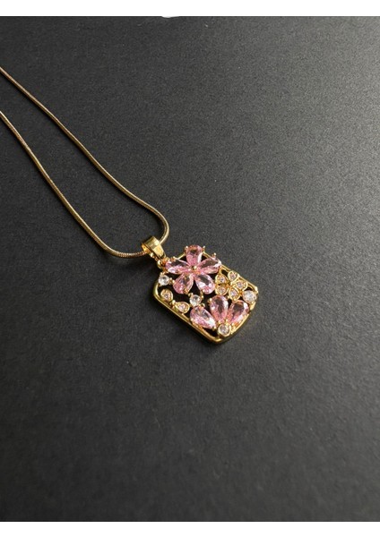 Çelik Çiçek Desenli Kolye modelleri