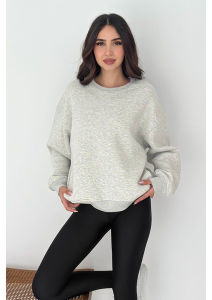 Kadın Oversize Sweatshirt – Rahat Kesim ve Günlük Stil