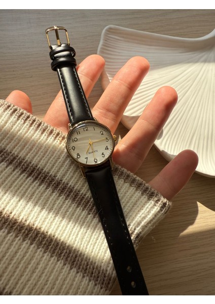 Retro Minimal Deri Kordon Vintage Kadın Kol Saati fiyatları