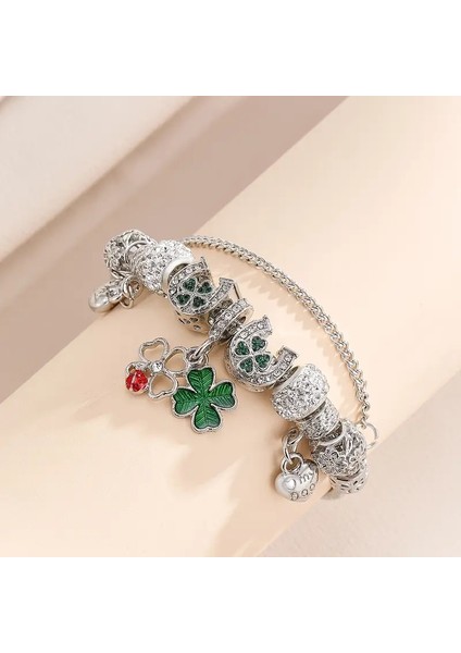 Pandora Tarz , Trend Yeşil Yonca My Dog Kalp Sevgi Temalı Charmlı Bileklik, Ahşap Kutu Içerisinde indirimleri