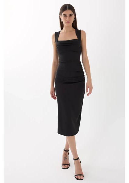 Kadın Burmalı Orta Boy Elbise Siyah fırsatları