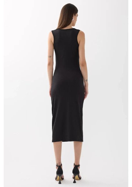 Kadın Burmalı Orta Boy Elbise Siyah indirimleri