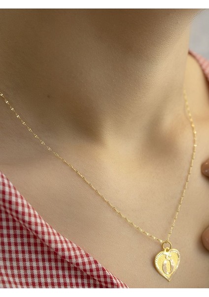 14 Ayar Altın Kalpli Ö Harfli Kolye fırsatları