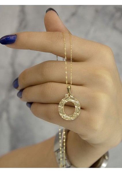 ZEYNEPLİ GOLD 14 Ayar Altın Büyük Füzyon Ö Harfli Kolye