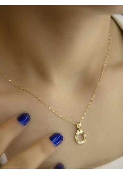 ZEYNEPLİ GOLD 14 Ayar Altın Küçük Füzyon Ö Harfli Kolye