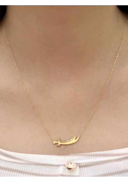 14 Ayar Altın Kılıç Tasarımlı Kolye