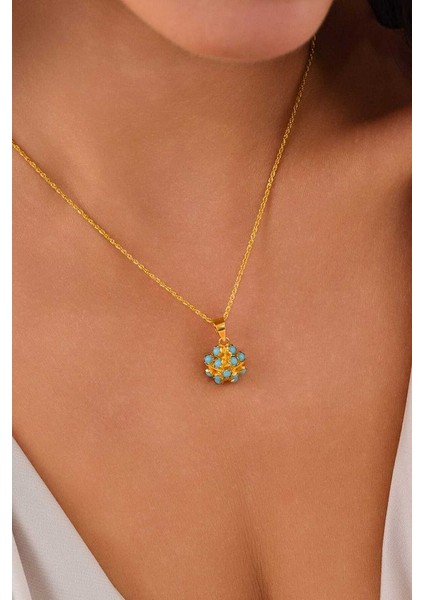 14 Ayar Altın Firuze Piramit Kolye