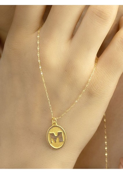 14 Ayar Altın Aynalı Oval M Harfli Kolye modelleri