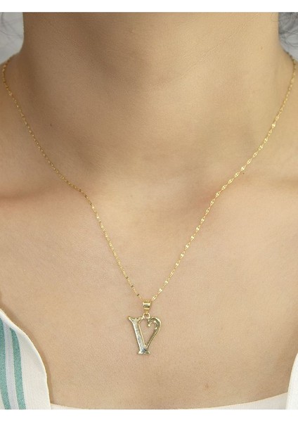 ZEYNEPLİ GOLD 14 Ayar Altın Şirin V Harfli Kolye