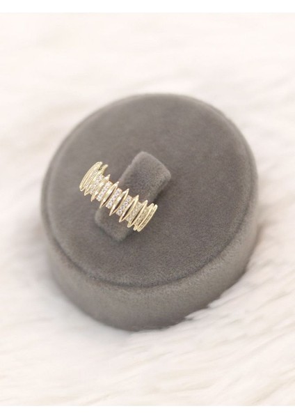 14 Ayar Altın Sıralı Mızrak Yüzük fırsatları