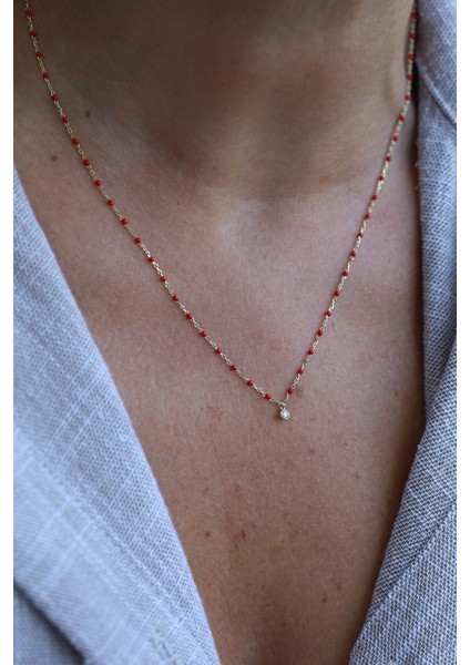 14 Ayar Altın Kırmızı Boncuklu ve Tek Taş Detaylı Kolye