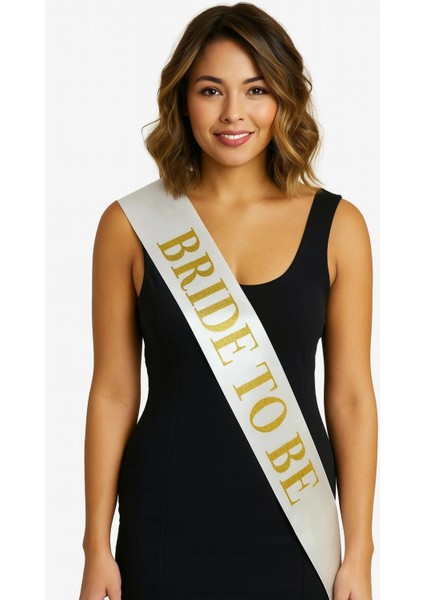 Beyaz Saten Üzerine Kalın Altın Bride To Be Kuşağı