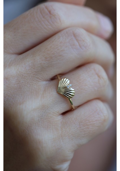 14 Ayar Altın Çifte Taş Detaylı Midye Yüzük