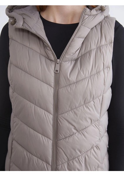 Lcwaıkıkı Classic Kapüşonlu Kadın Şişme Yelek (W5) fiyatları