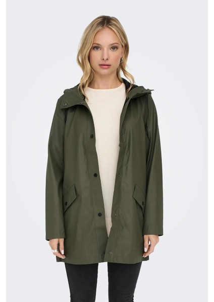 Kadın Onlelısa Kapüşonlu Yağmurluk Mont 15261734 Haki fiyatları