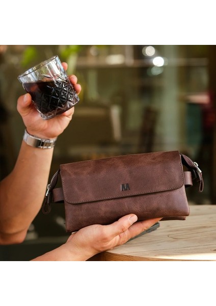 Kişiselleştirilebilir Kahve Rengi Hakiki Deri El Çantası – Bilek Tutma Kayışlı fiyatları