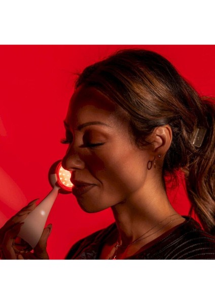 Clean Redvolution, Sonicglow & Kırmızı Işık Terapili Yüz Temizleyici fırsatları