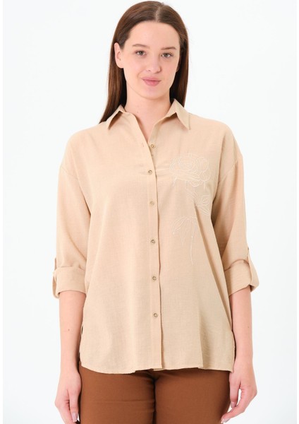 Gül Nakışlı Gömlek Bej