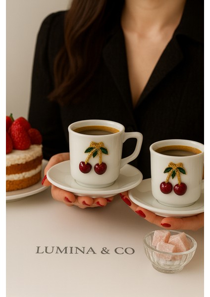 🍒 Kiraz Detaylı 2’li Porselen Kahve Fincan Takımı (4 Parça) – Lumina & Co fırsatları