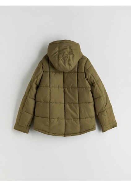 Lcw Kids Kapüşonlu Erkek Çocuk Şişme Mont (W5) modelleri