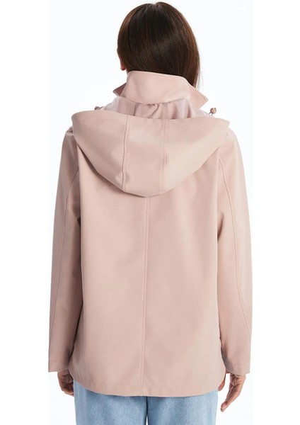 Kapüşonlu Deri Görünümlü Kadın Yağmurluk (W5) fırsatları