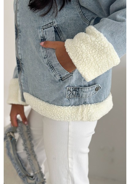 Kadın Peluş Detaylı Jean Ceket – Modern & Rahat