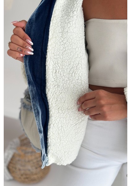 Kadın Peluş Detaylı Jean Ceket – Modern & Rahat