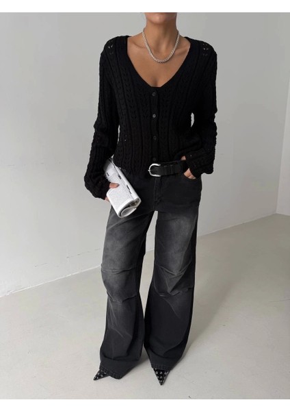 Küçük Düğmeli Küçük Örgülü Triko Hırka Siyah modelleri