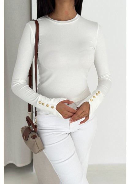 Kadın Bordo Uzun Kollu Bluz – Altın Düğme Detaylı Şık Tasarım fırsatları