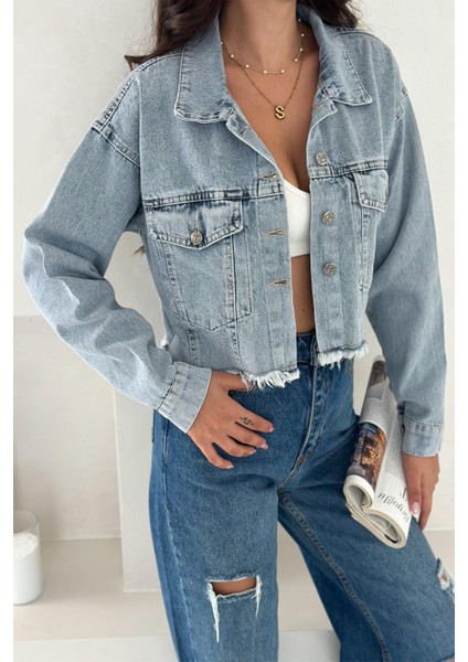 Kadın Siyah Kısa Denim Ceket – Fray Detaylı Sokak Şıklığı modelleri