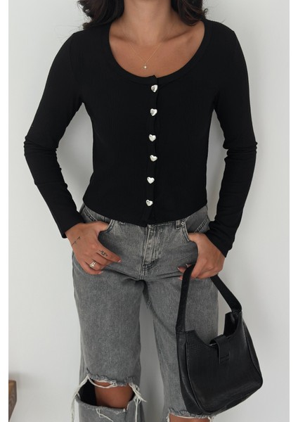 “soft Button” Bluz – Sade Şıklığın Gücü modelleri