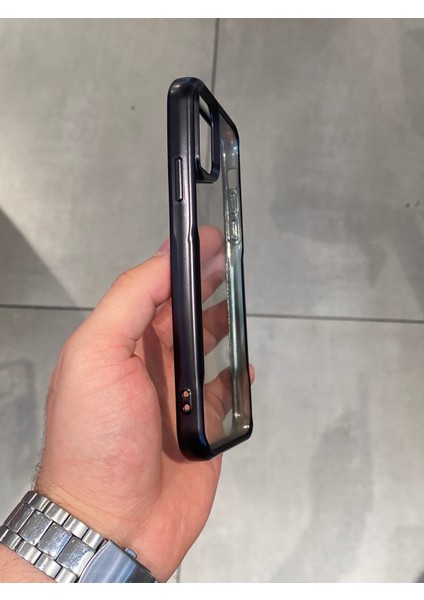 Iphone 11 Uyumlu Şerit Detaylı Darbe Emici Şeffaf Silikon Kılıf fırsatları