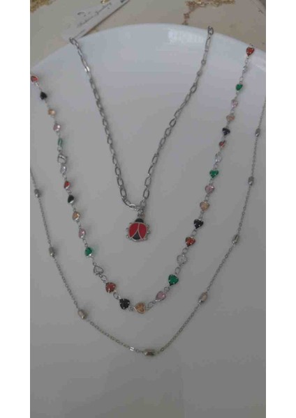 Üçlü Renkli Taşlı Kalp Detaylı Kolye Seti – Uğur Böcekli Zincir Kolye & Şık Tasarım - fiyatları