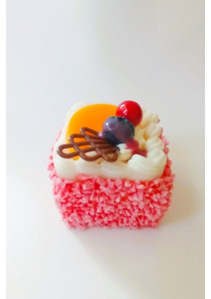 3D Pasta Tasarımlı Mutfak Buzdolabı Magneti Gerçekçi Detaylı Meyve ve Krema Motifli Dekoratif Magnet modelleri