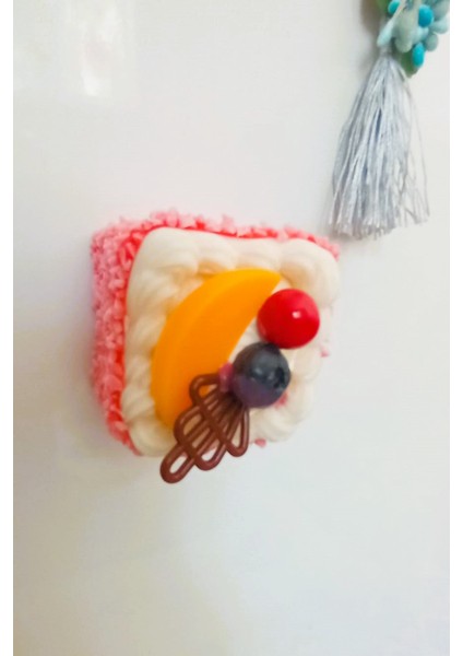 3D Pasta Tasarımlı Mutfak Buzdolabı Magneti Gerçekçi Detaylı Meyve ve Krema Motifli Dekoratif Magnet indirimleri