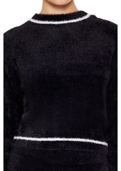 Iki Renkli Tüylü Kazak indirimleri