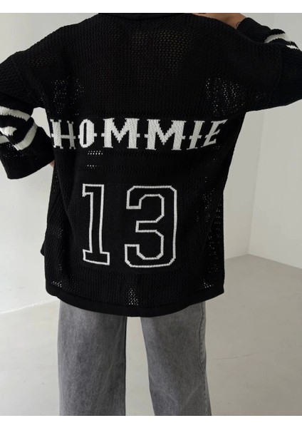 Büyük Düğmeli Salaş Triko Hırka Siyahbeyaz modelleri